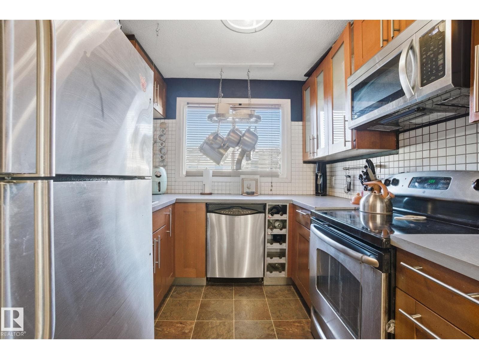 Edmonton — Edmonton - Main photo