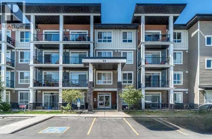 Calgary — Calgary - Photo 4 of 16