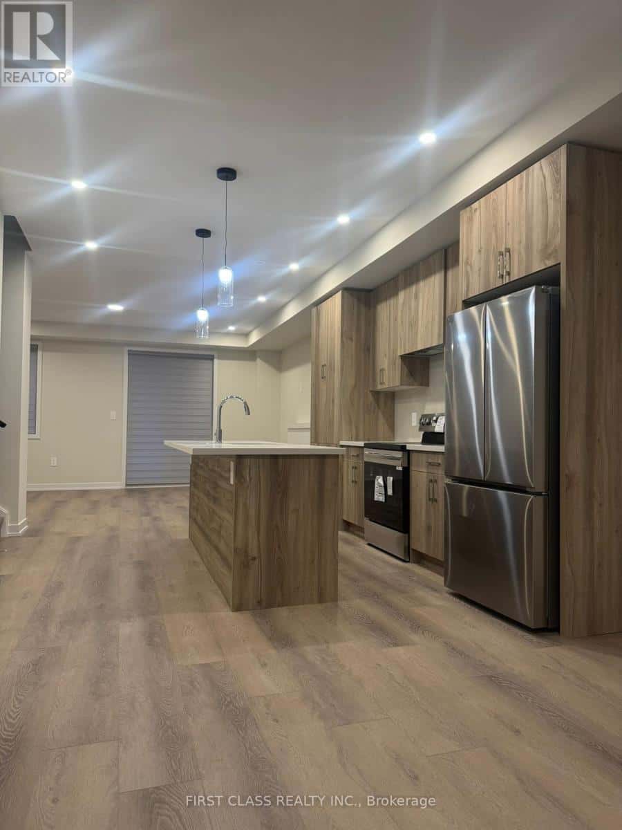 24 LEWIS CRAIGIE LANE — Richmond Hill (Headford Business Park) - Photo 3 of 16