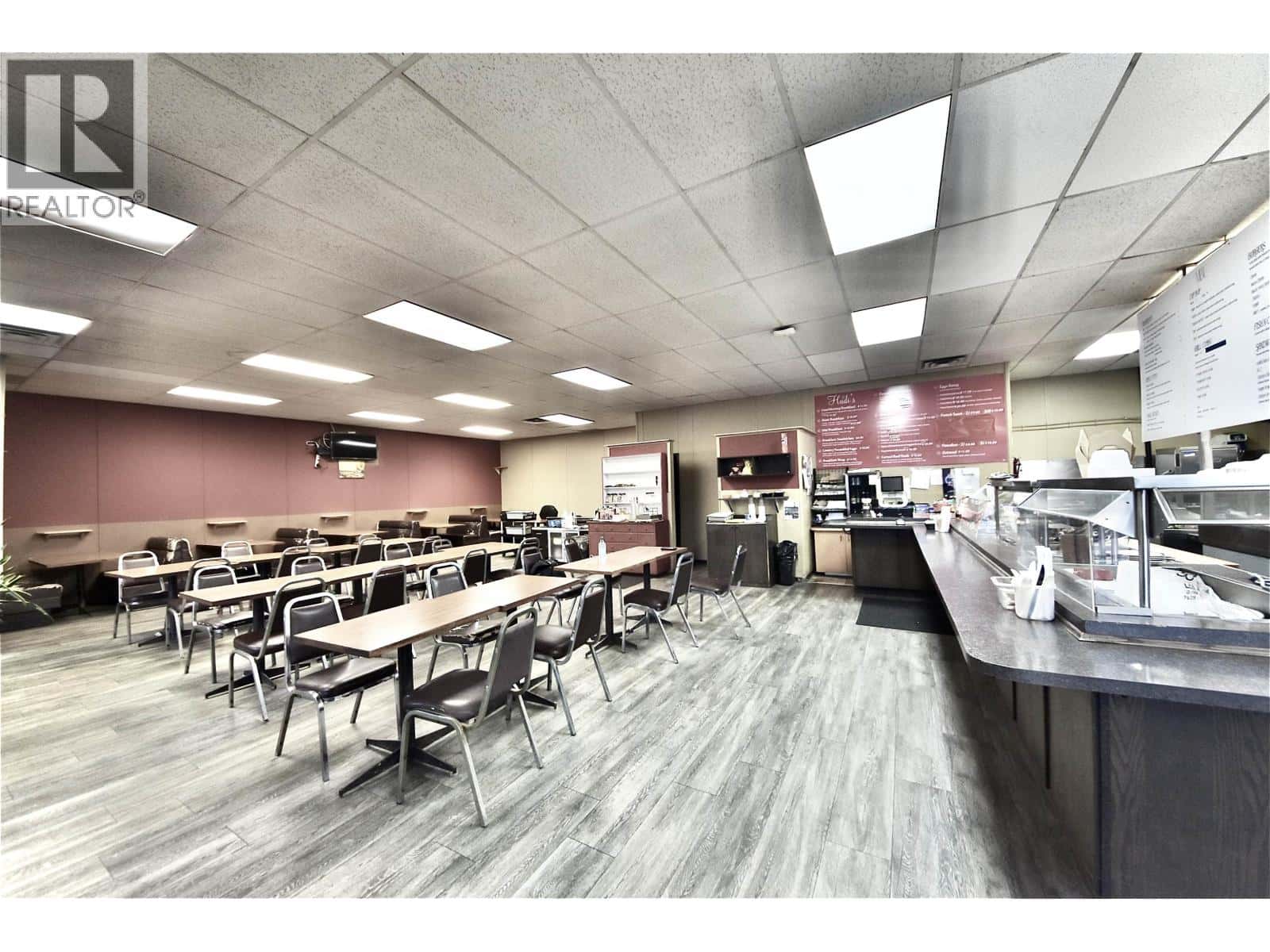 31-33 7621 VANTAGE HIGHWAY — Delta - Photo 2 of 26