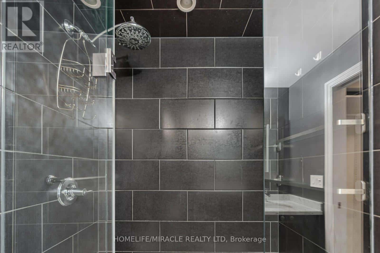 Mississauga (City Centre) — Mississauga (City Centre) - Photo 4 of 51