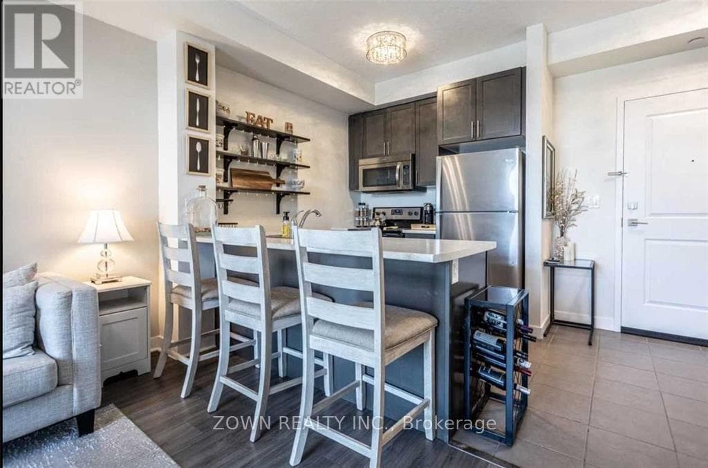 Hamilton (Lakeshore) — Hamilton (Lakeshore) - Main photo