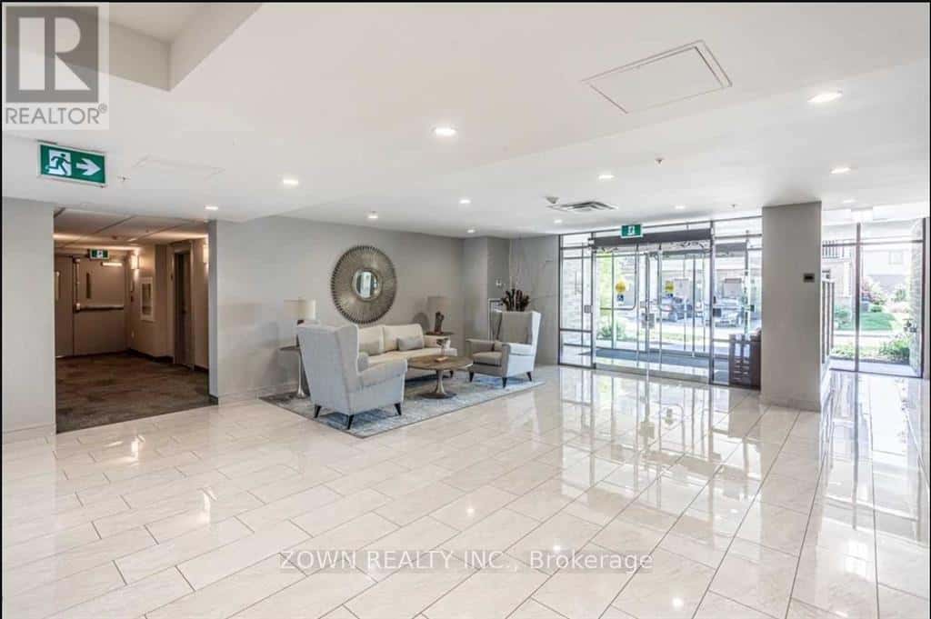 Hamilton (Lakeshore) — Hamilton (Lakeshore) - Photo 4 of 20