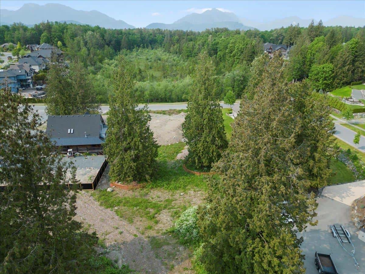 Chilliwack — Chilliwack - Photo 2 of 9