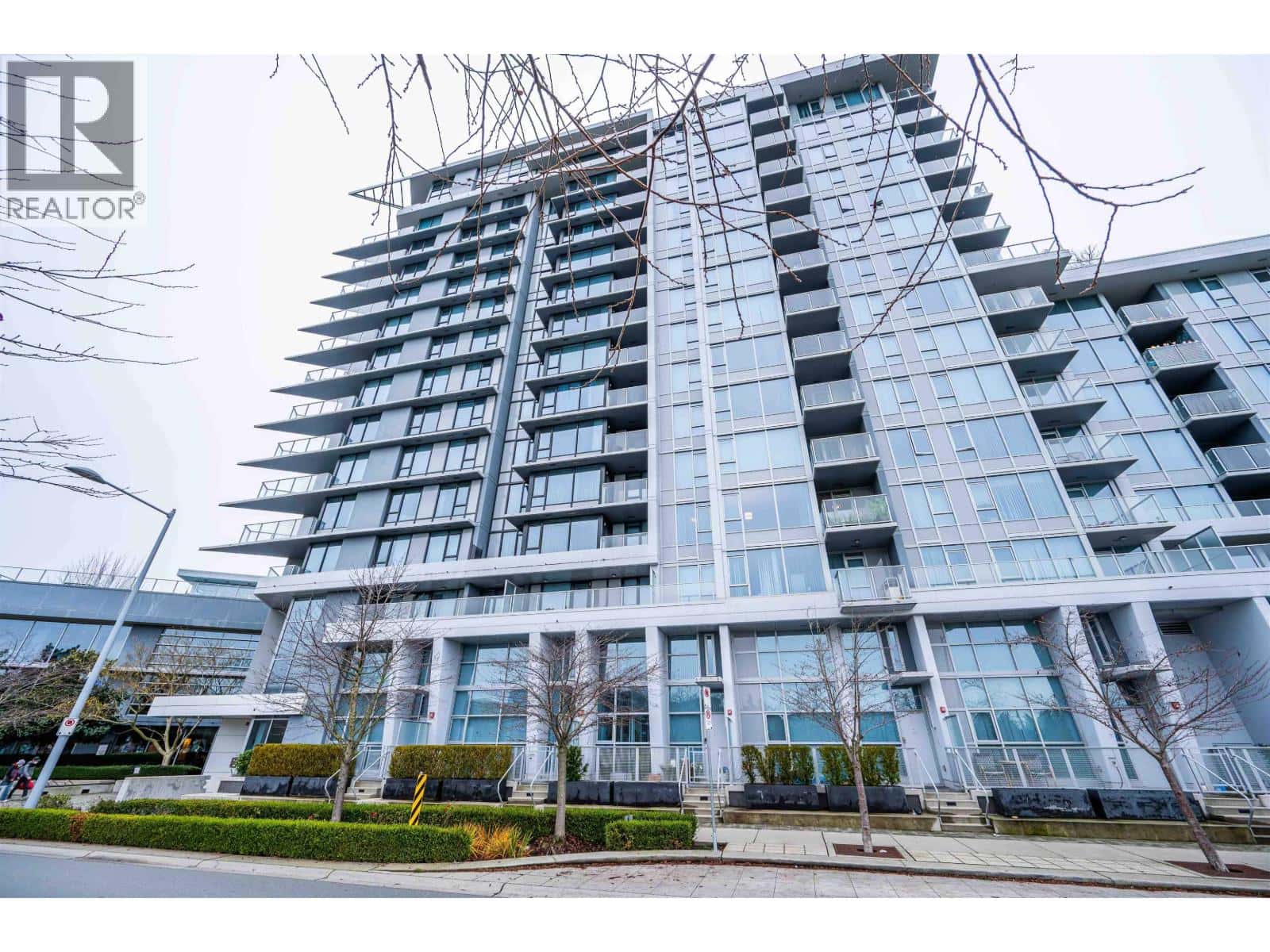 513 8333 SWEET AVENUE — Richmond, British Columbia - Photo 2 of 38