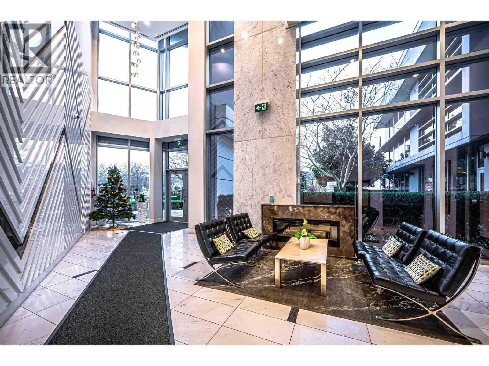 Richmond — Richmond - Photo 3 of 38