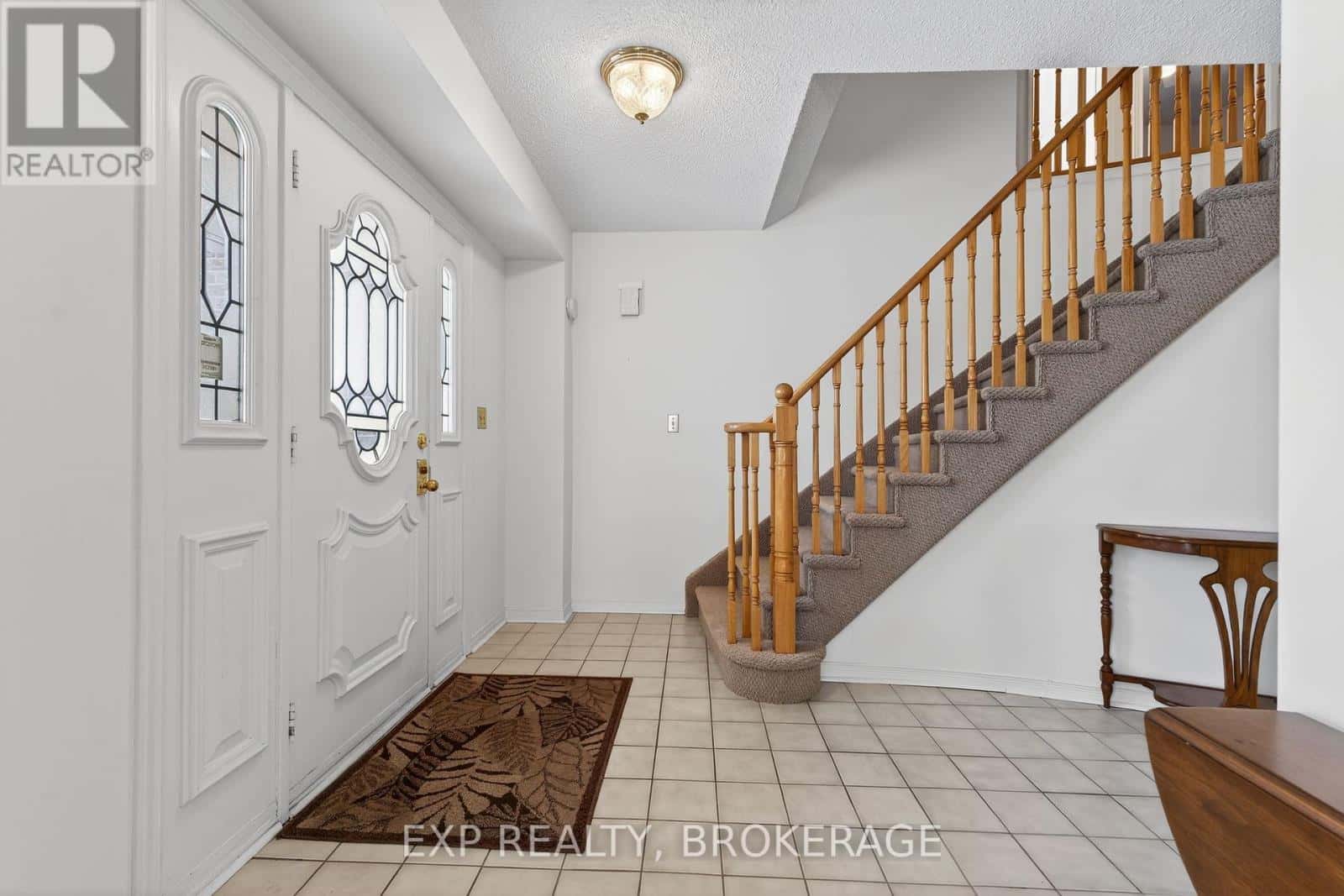 59 CHARTWELL CRESCENT — Kingston (Kingston East (Incl Barret Crt)), Ontario - Photo 4 of 37