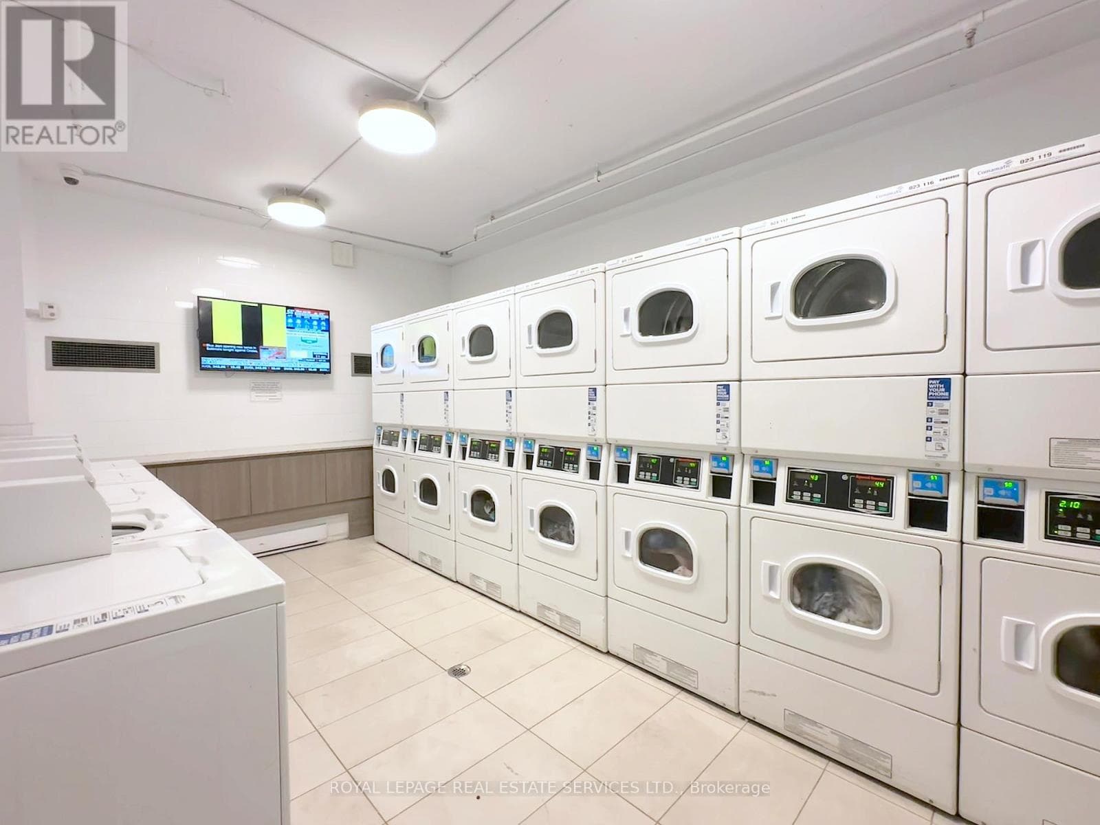 Toronto (Oakridge) — Toronto (Oakridge) - Main photo