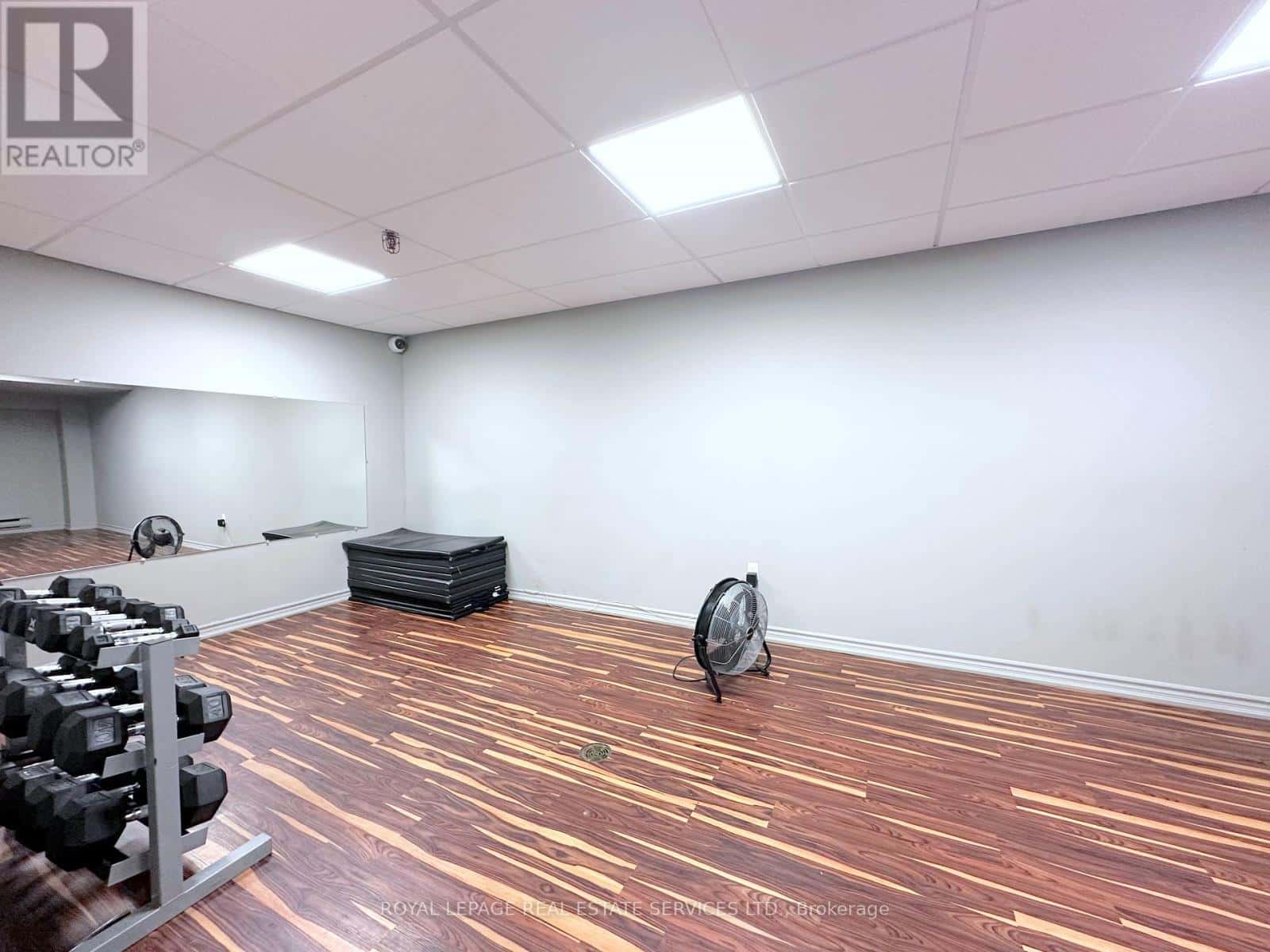 Toronto (Oakridge) — Toronto (Oakridge) - Photo 5 of 15