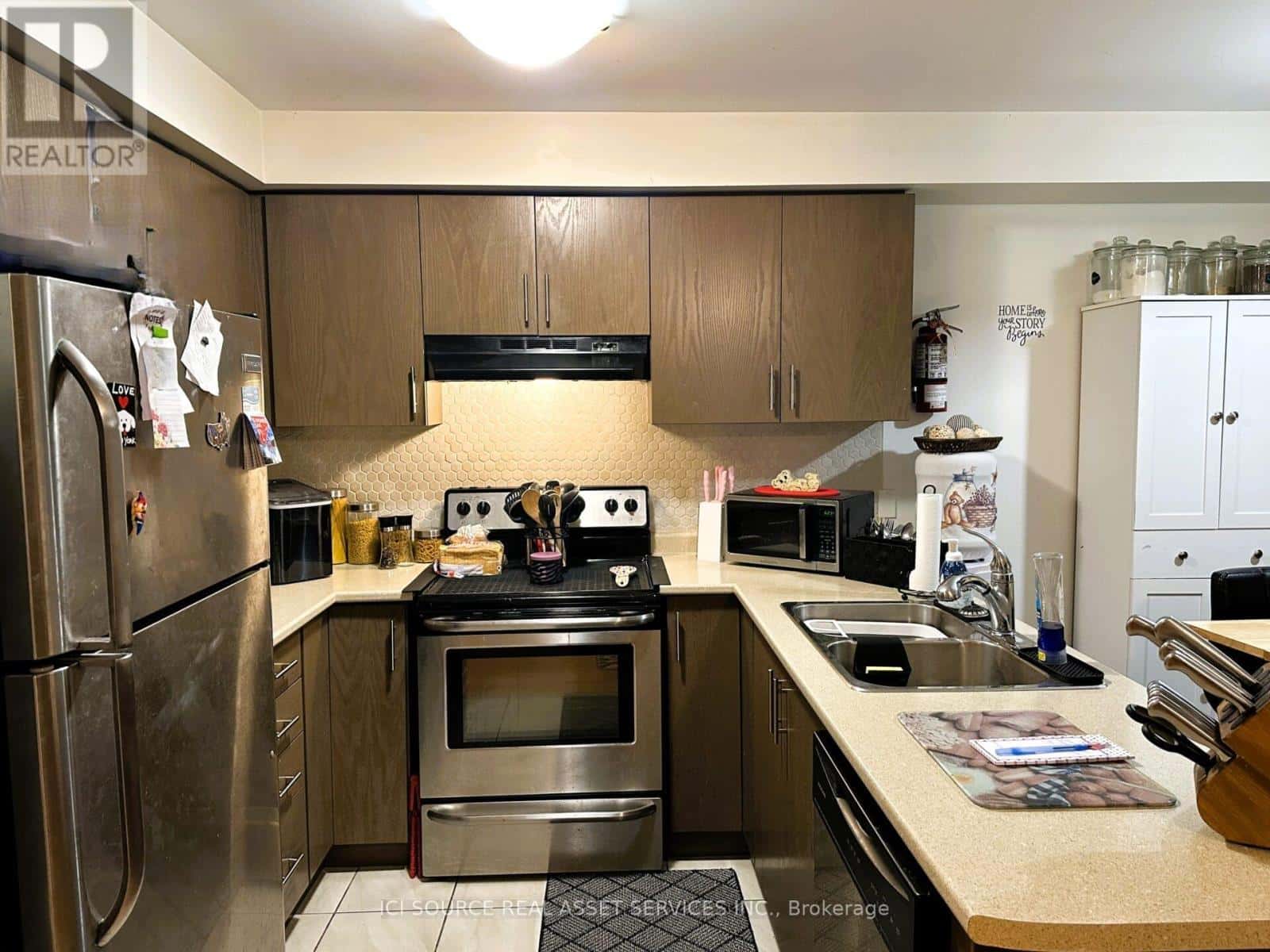 Oshawa (Windfields) — Oshawa (Windfields) - Photo 5 of 21