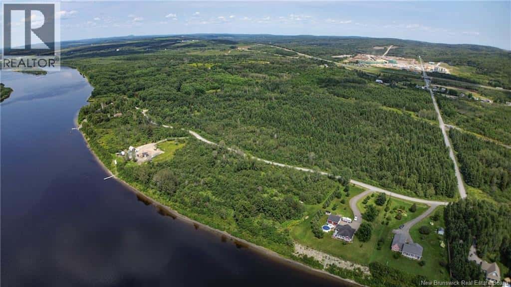 Saint-Léonard — Saint-Léonard - Photo 5 of 37