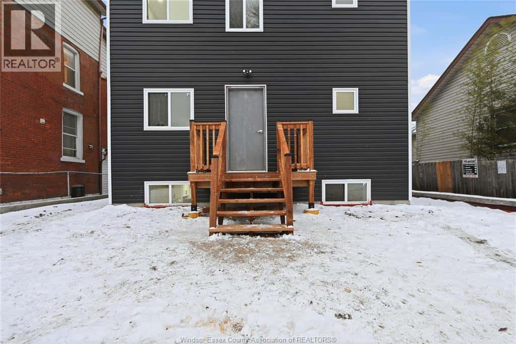 Windsor — Windsor - Photo 2 of 20