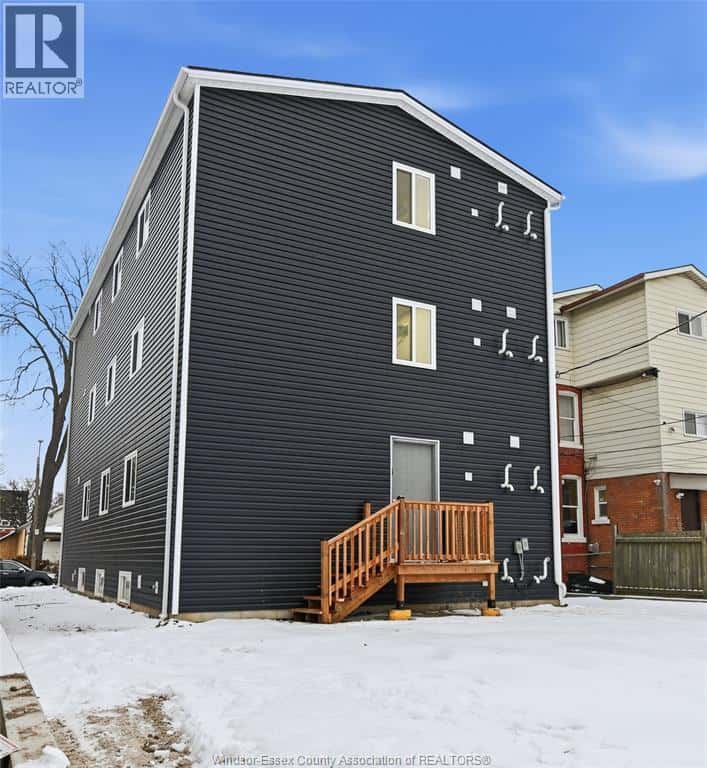 Windsor — Windsor - Photo 3 of 20