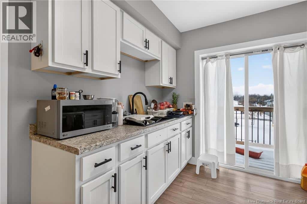 Moncton — Moncton - Photo 2 of 29