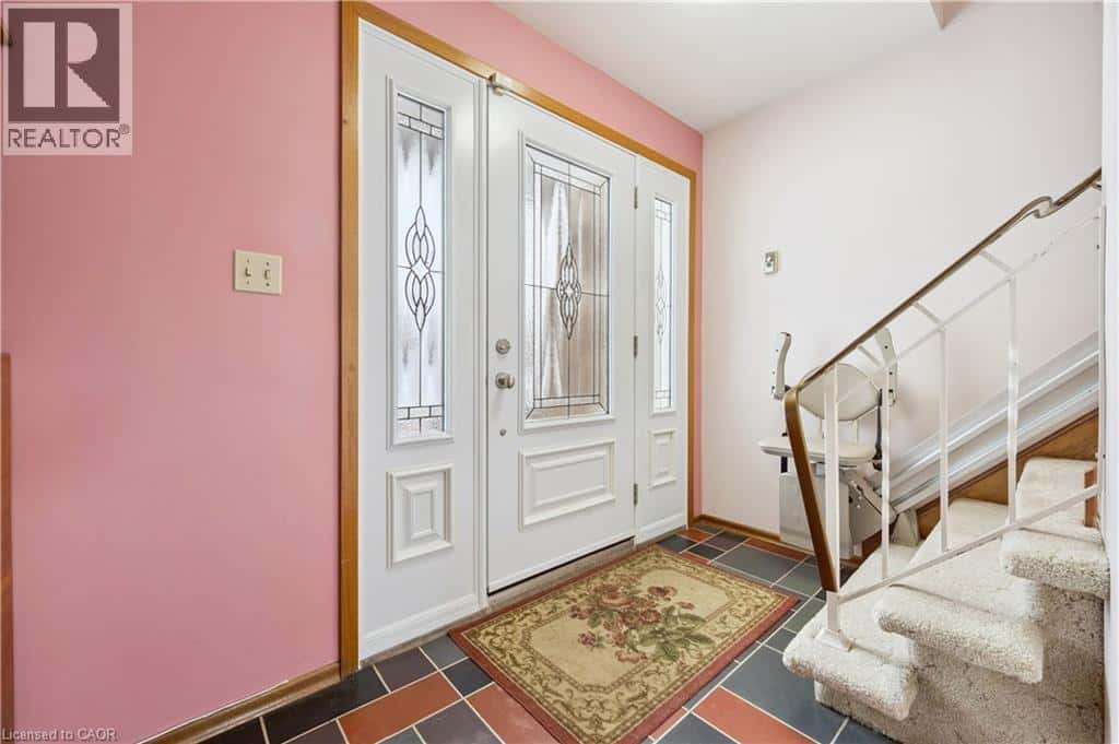 62 BRENTWOOD Drive — Guelph, Ontario - Photo 5 of 41