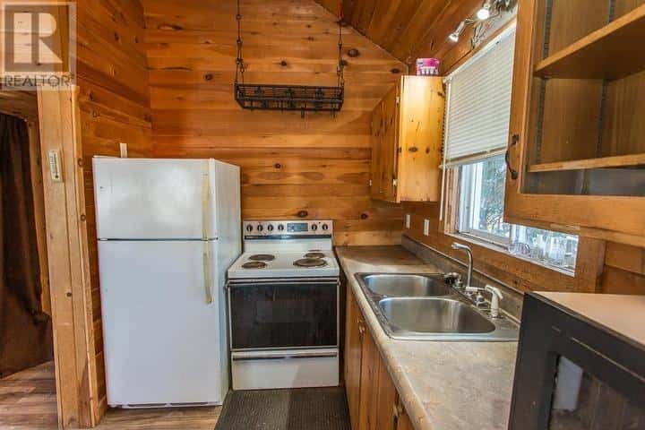 Algoma, Unorganized, North Part — Algoma, Unorganized, North Part - Photo 5 of 33