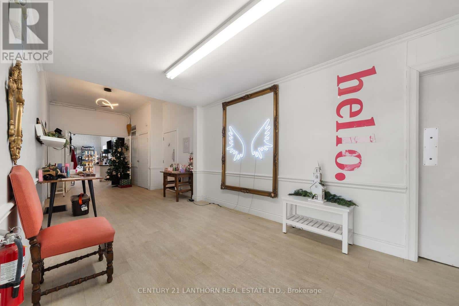 Prince Edward County (Ameliasburg Ward) — Prince Edward County (Ameliasburg Ward) - Photo 2 of 43