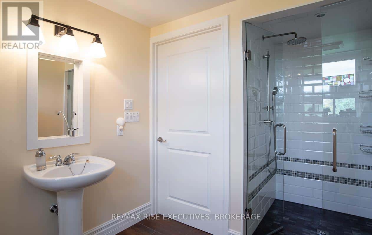 Prince Edward County (Hallowell Ward) — Prince Edward County (Hallowell Ward) - Photo 4 of 16