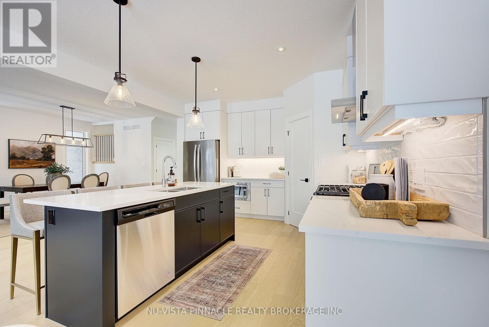 London South (South K) — London South (South K) - Main photo