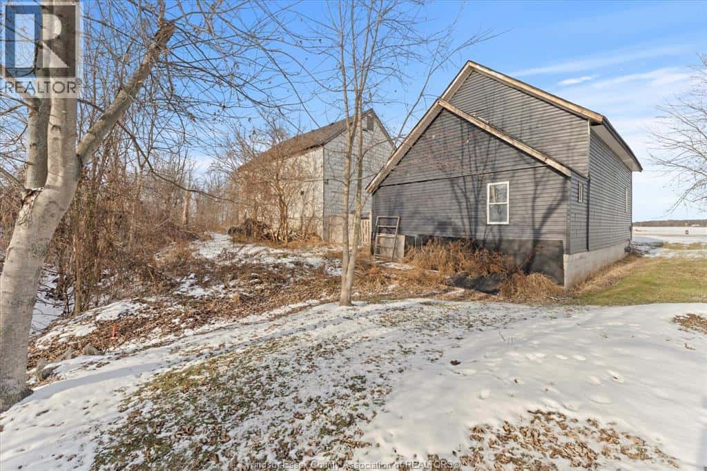 11681 COUNTY RD 34 — Tecumseh, Ontario - Photo 5 of 76