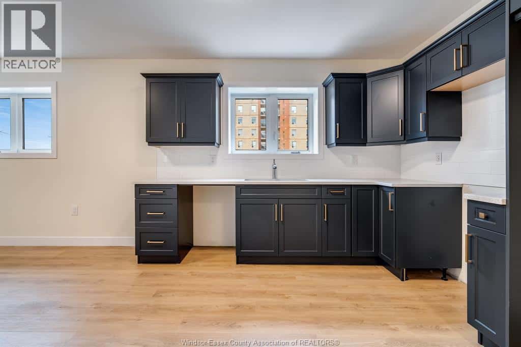 Leamington — Leamington - Photo 3 of 25