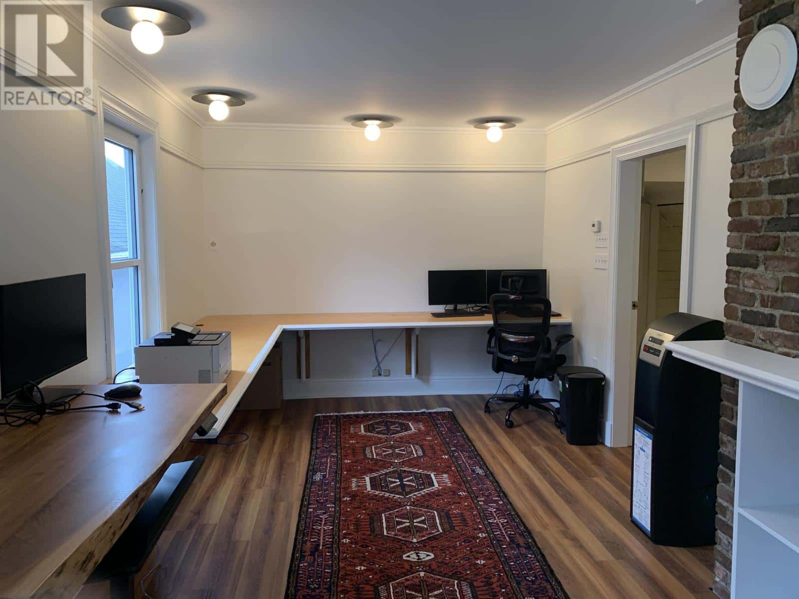 Bedford — Bedford - Photo 4 of 26