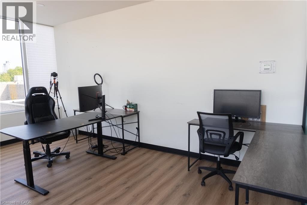 Woodbridge — Woodbridge - Main photo