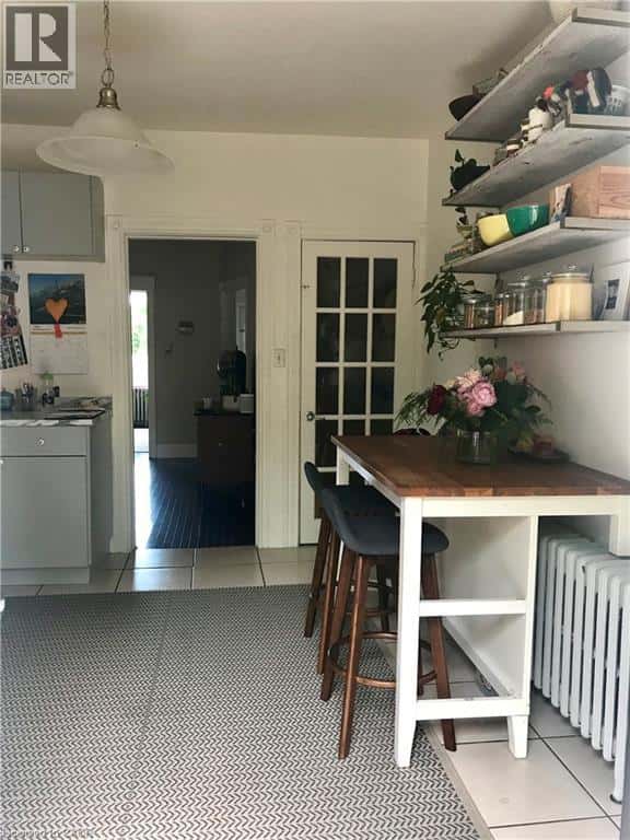 Hamilton — Hamilton - Photo 3 of 9