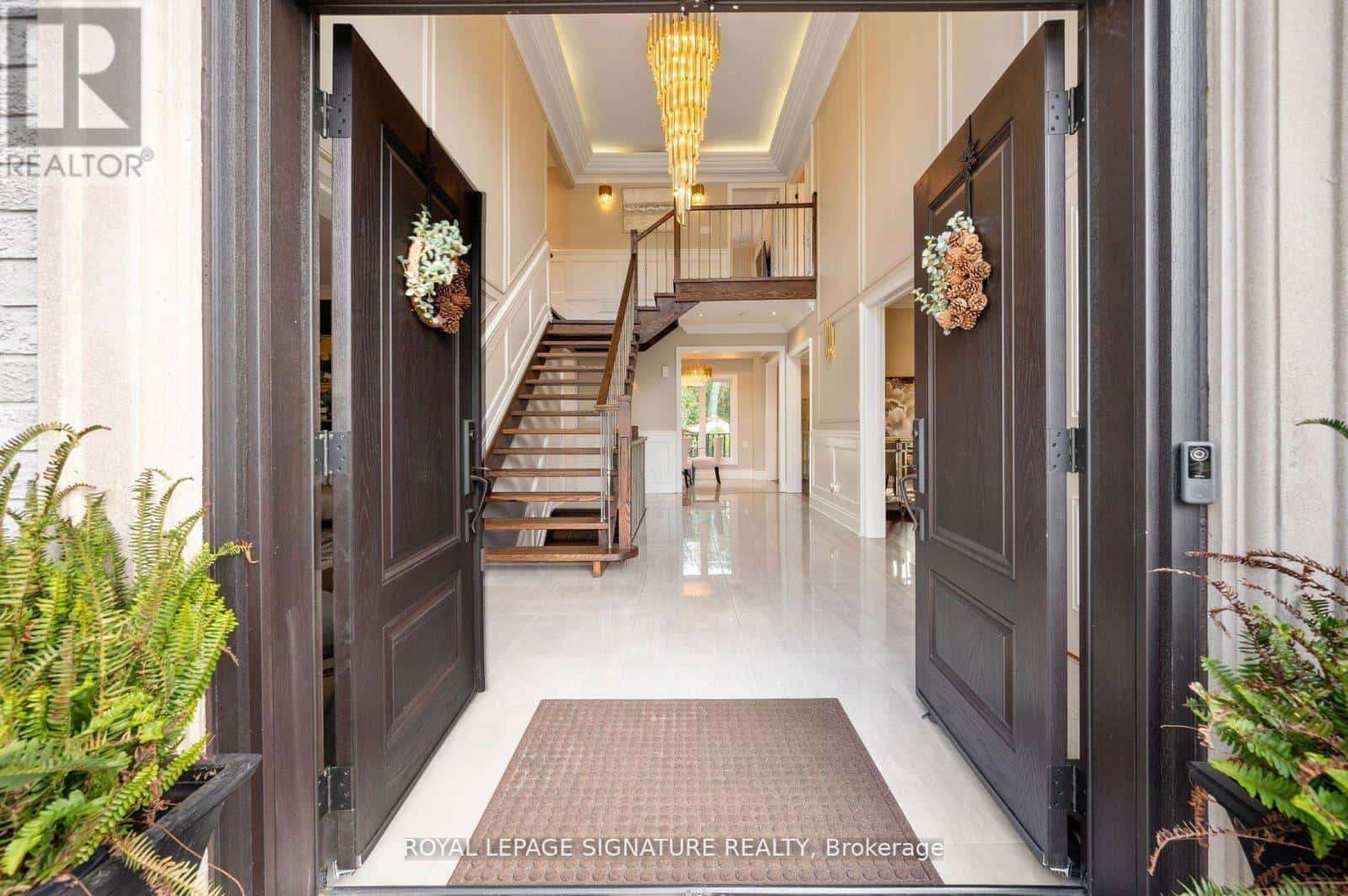 75 RACHELLE COURT — Vaughan (Kleinburg) - Photo 5 of 45