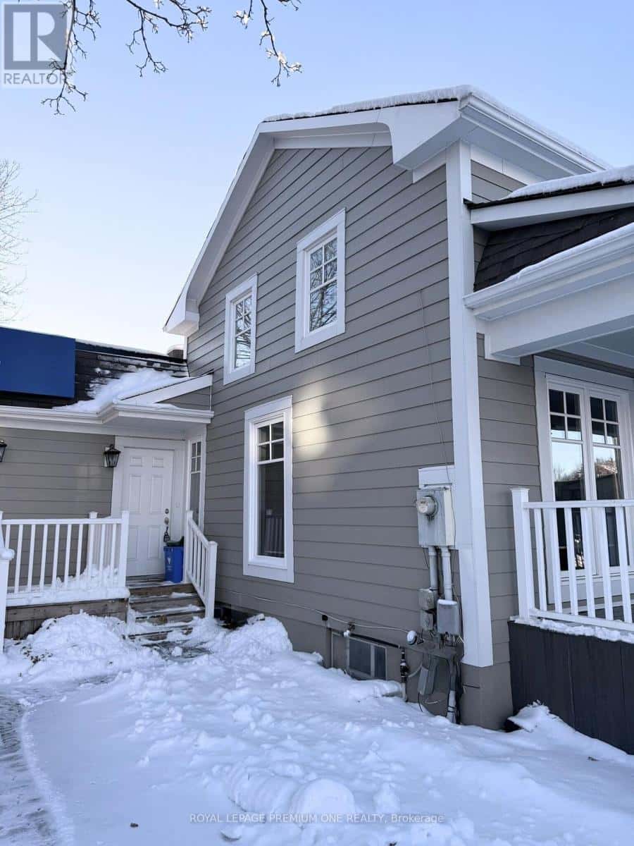 Vaughan (Kleinburg) — Vaughan (Kleinburg) - Photo 2 of 18