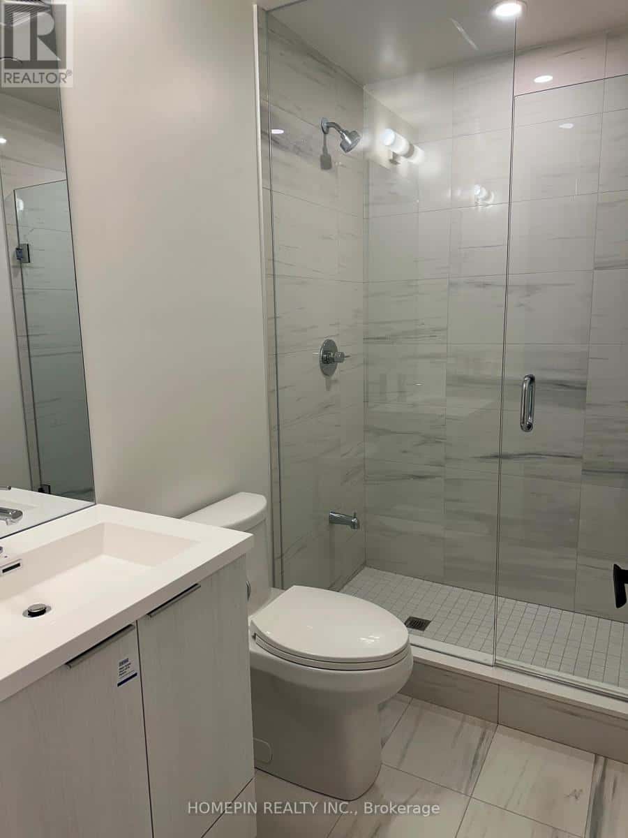 Vaughan (Vaughan Corporate Centre) — Vaughan (Vaughan Corporate Centre) - Photo 4 of 7