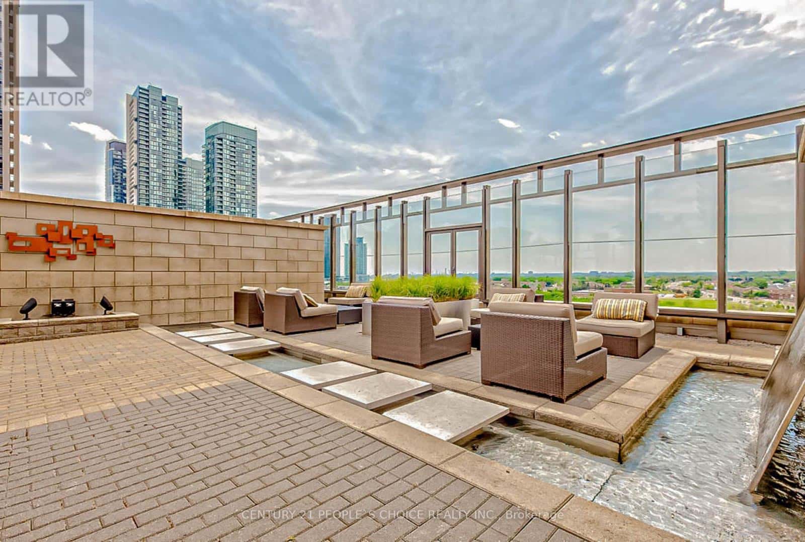 2904 - 385 PRINCE OF WALES DRIVE — Mississauga (City Centre) - Photo 3 of 50