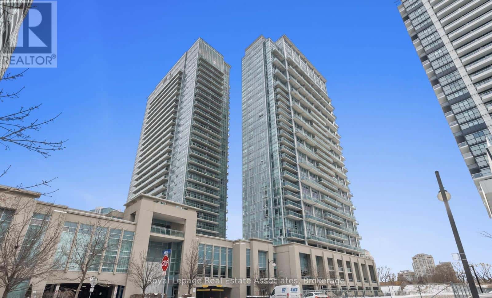 Toronto (Mimico) — Toronto (Mimico) - Photo 2 of 25