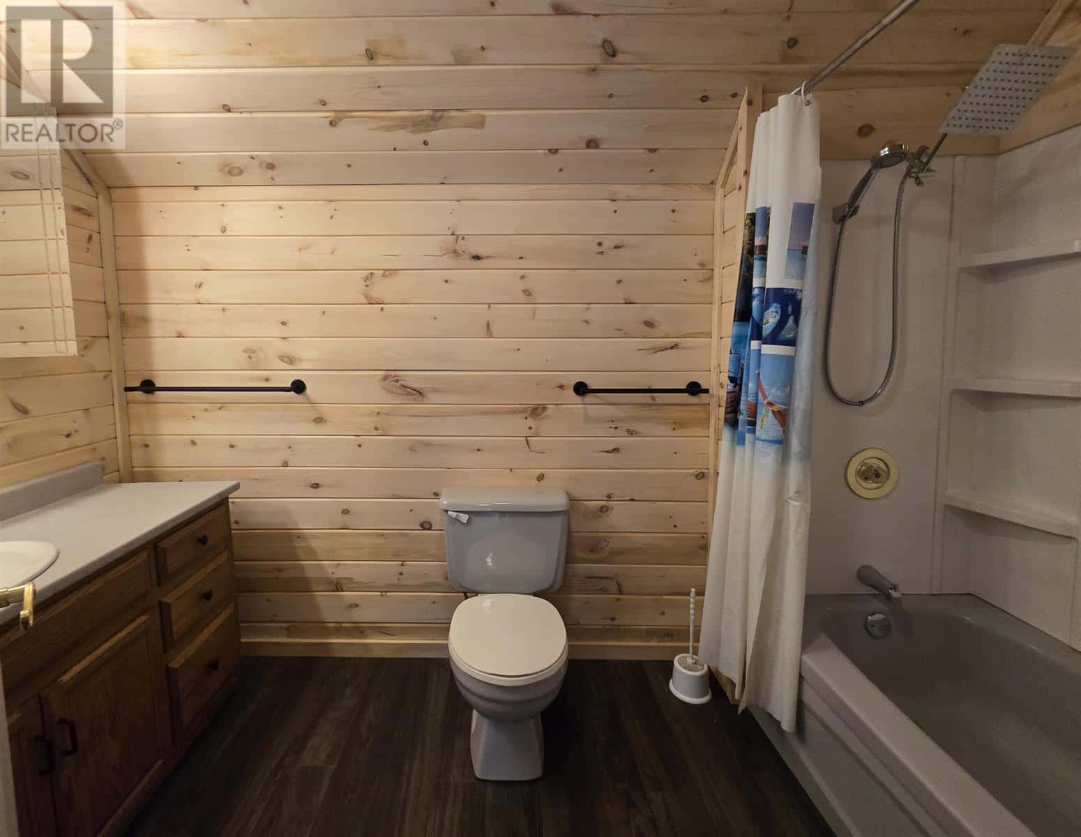 138 Lakeside AVE — Blind River - Photo 2 of 31