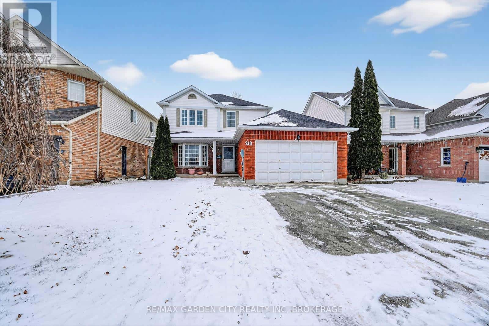 218 CONFEDERATION AVENUE — Thorold (Confederation Heights), Ontario - Photo 2 of 41