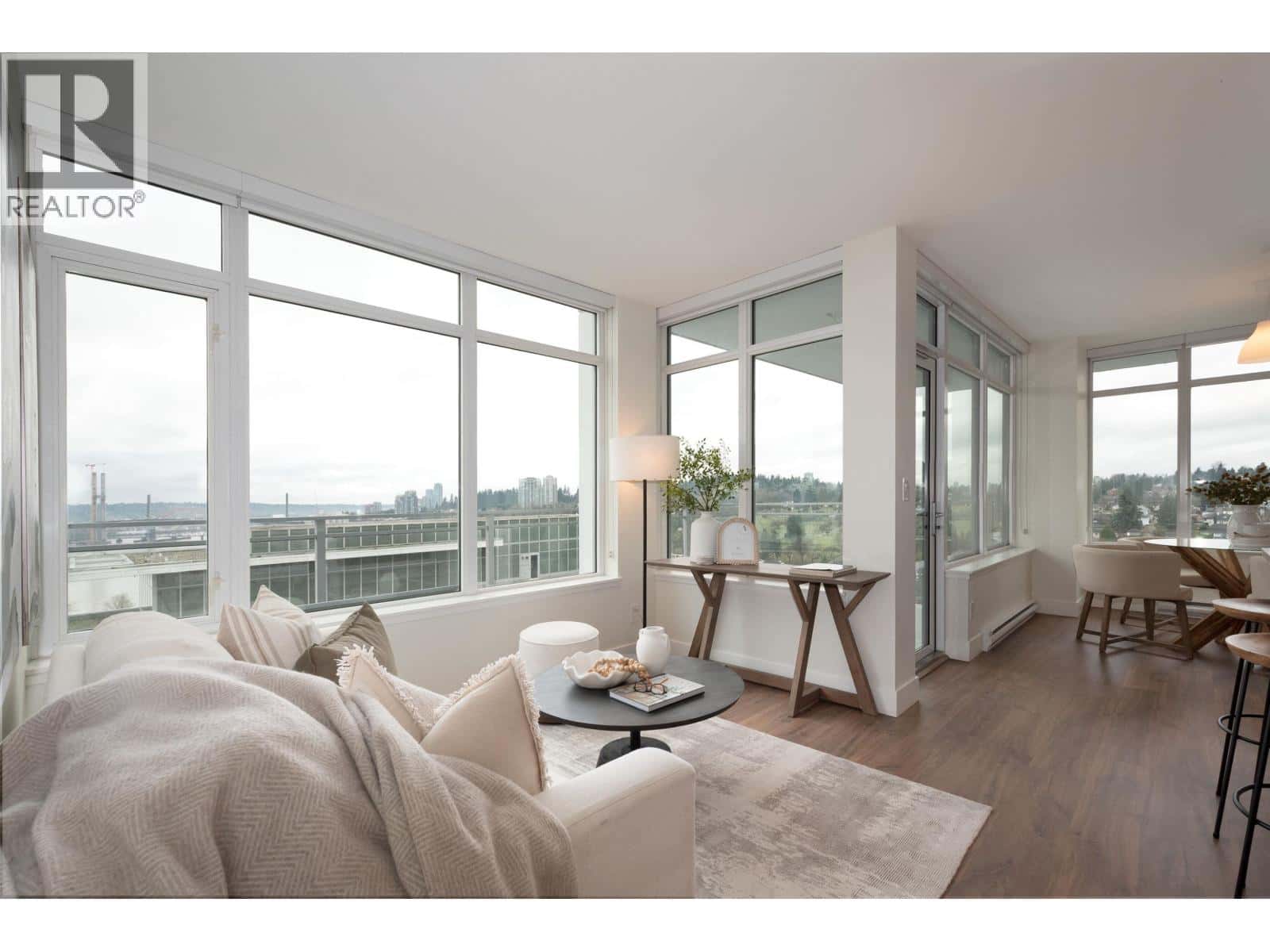 New Westminster — New Westminster - Photo 2 of 40