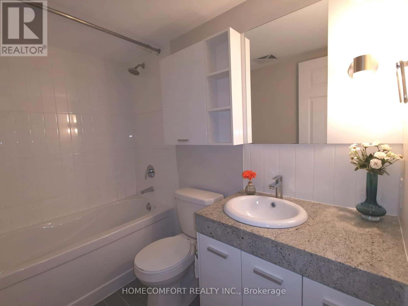 Toronto (Bayview Village) — Toronto (Bayview Village) - Photo 5 of 30