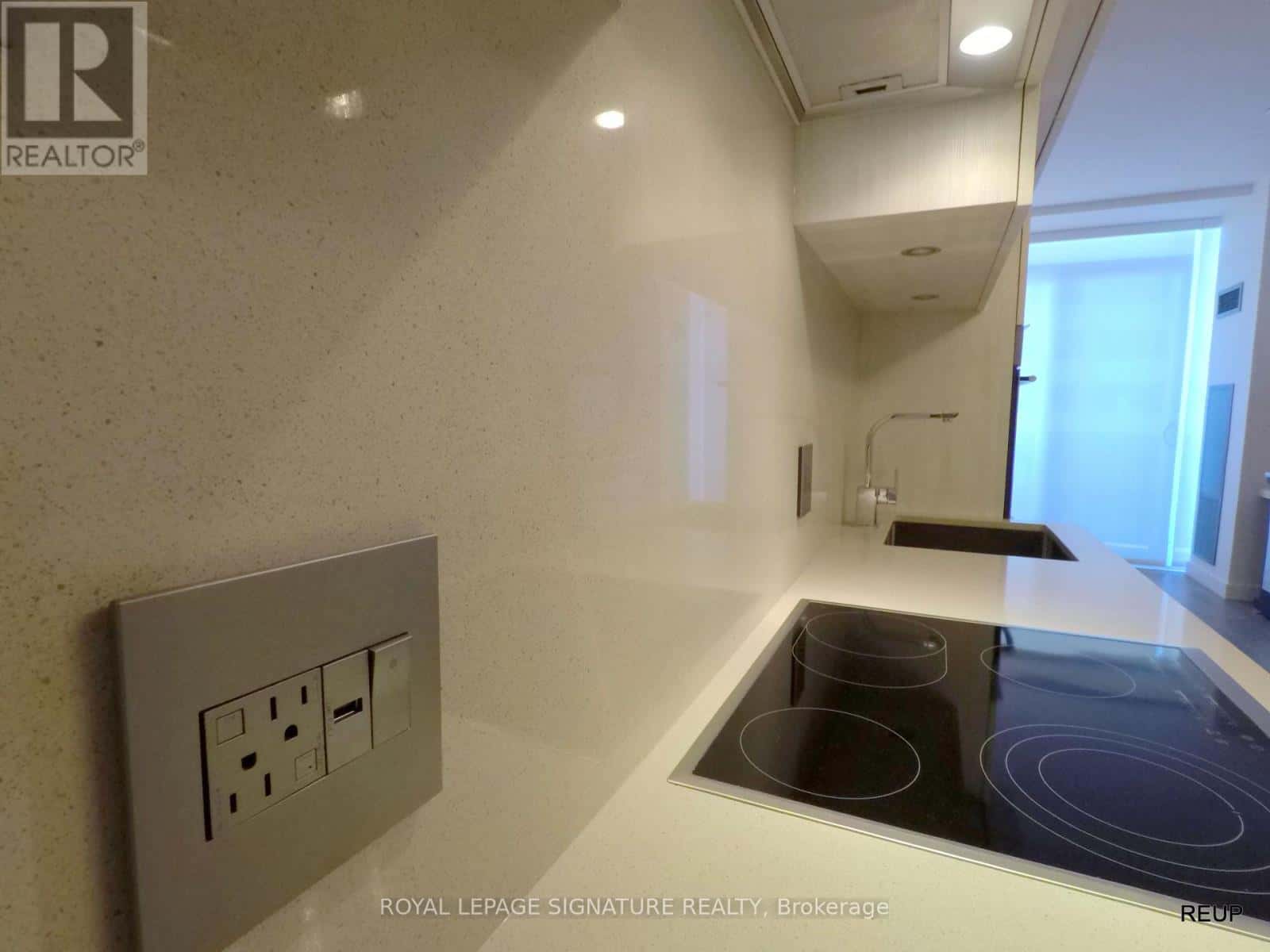 Toronto (Mount Pleasant West) — Toronto (Mount Pleasant West) - Photo 4 of 18