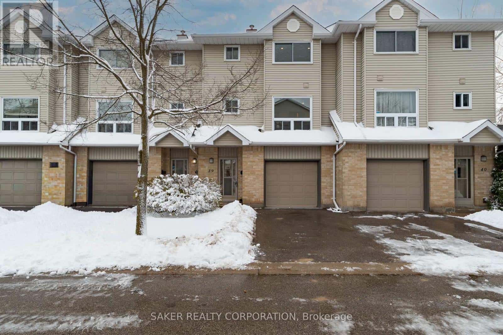 39 - 1990 WAVELL STREET — London East (East I), Ontario - Photo 2 of 34