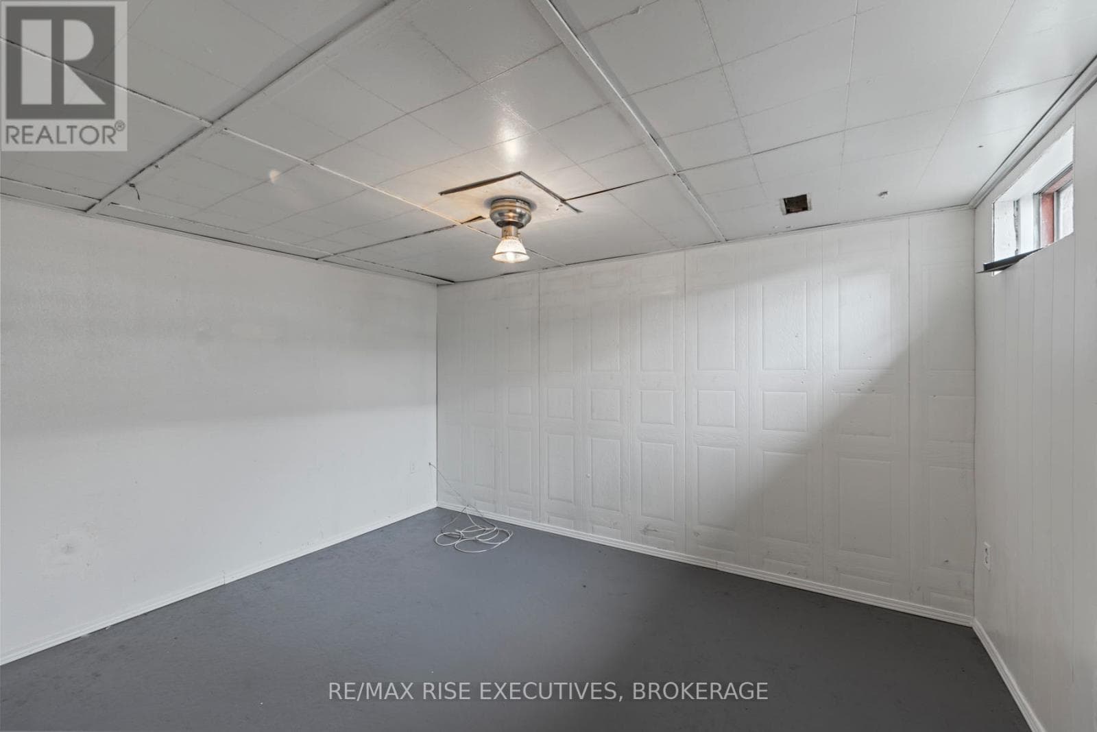 Kingston (South of Taylor-Kidd Blvd) — Kingston (South of Taylor-Kidd Blvd) - Main photo