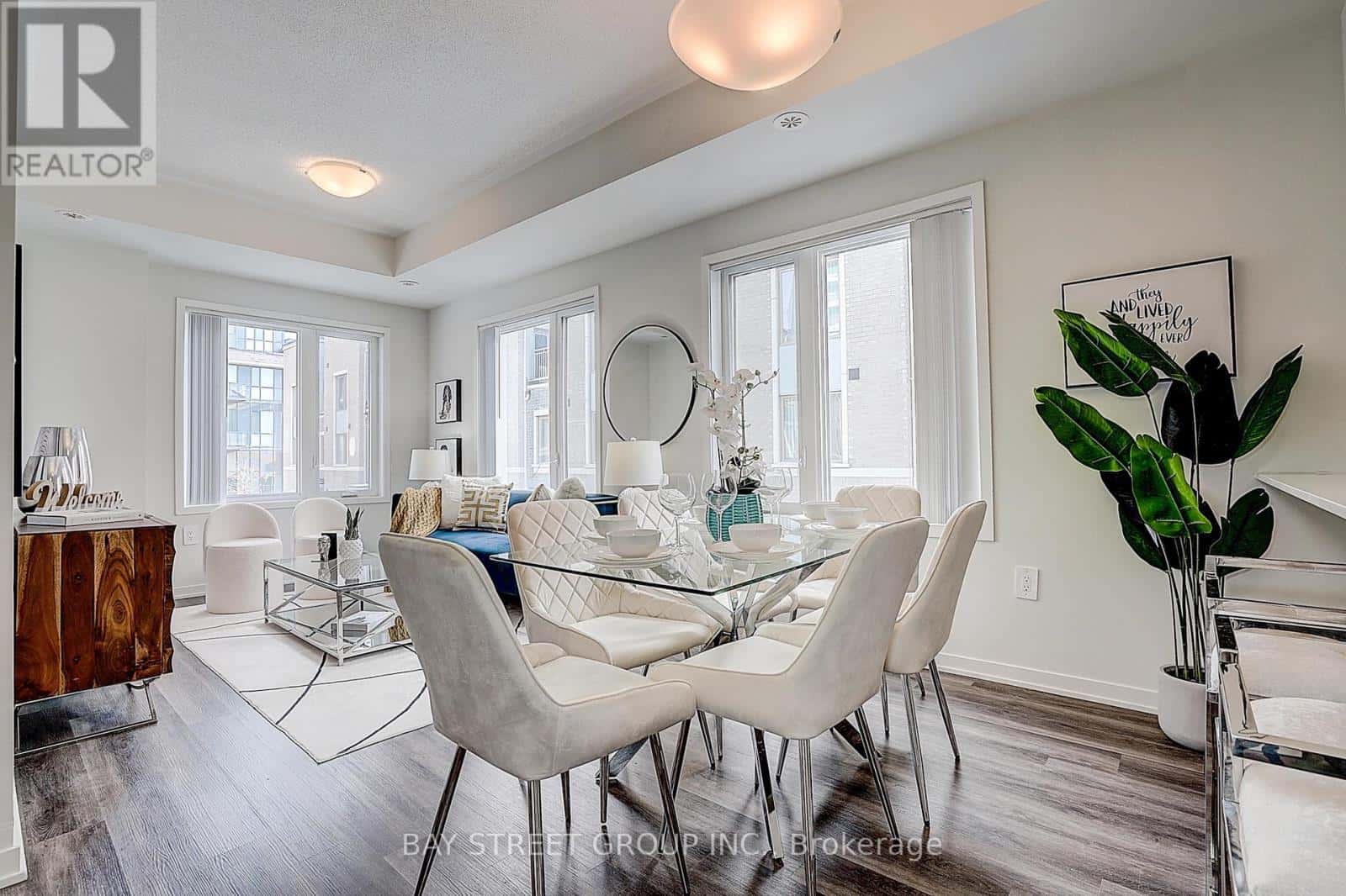 Vaughan (Vaughan Corporate Centre) — Vaughan (Vaughan Corporate Centre) - Photo 5 of 19