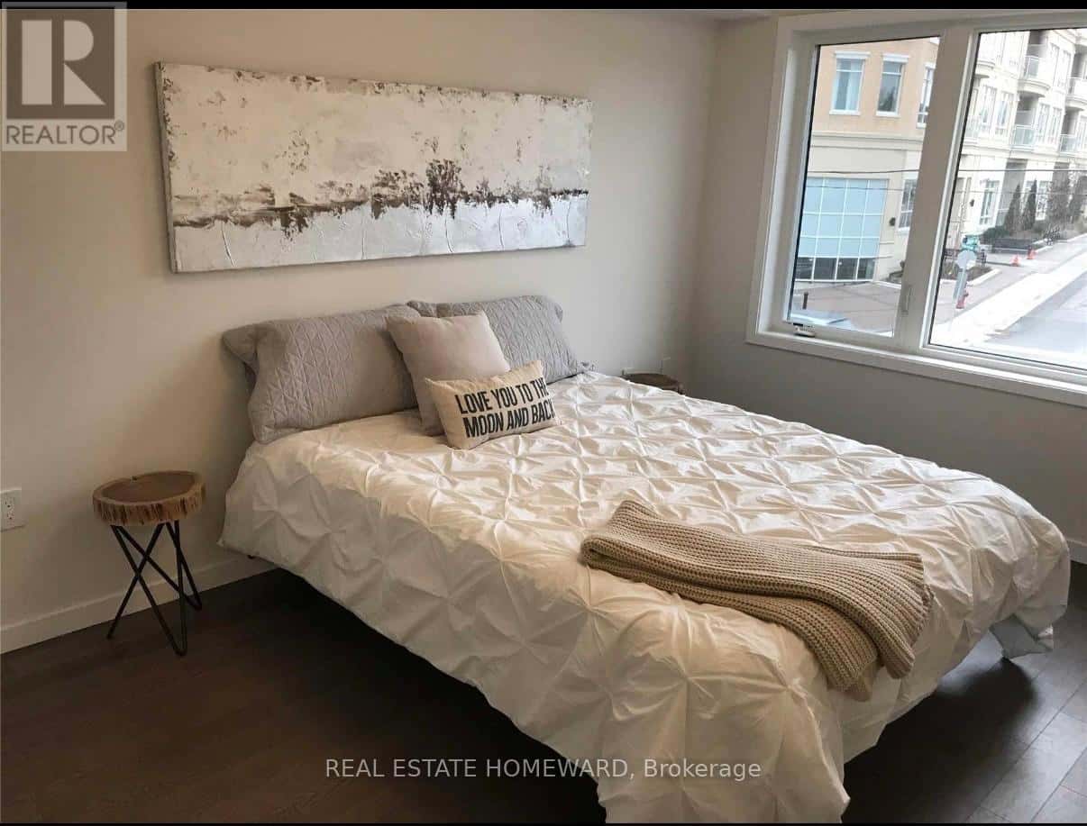 Aurora (Aurora Village) — Aurora (Aurora Village) - Photo 3 of 7