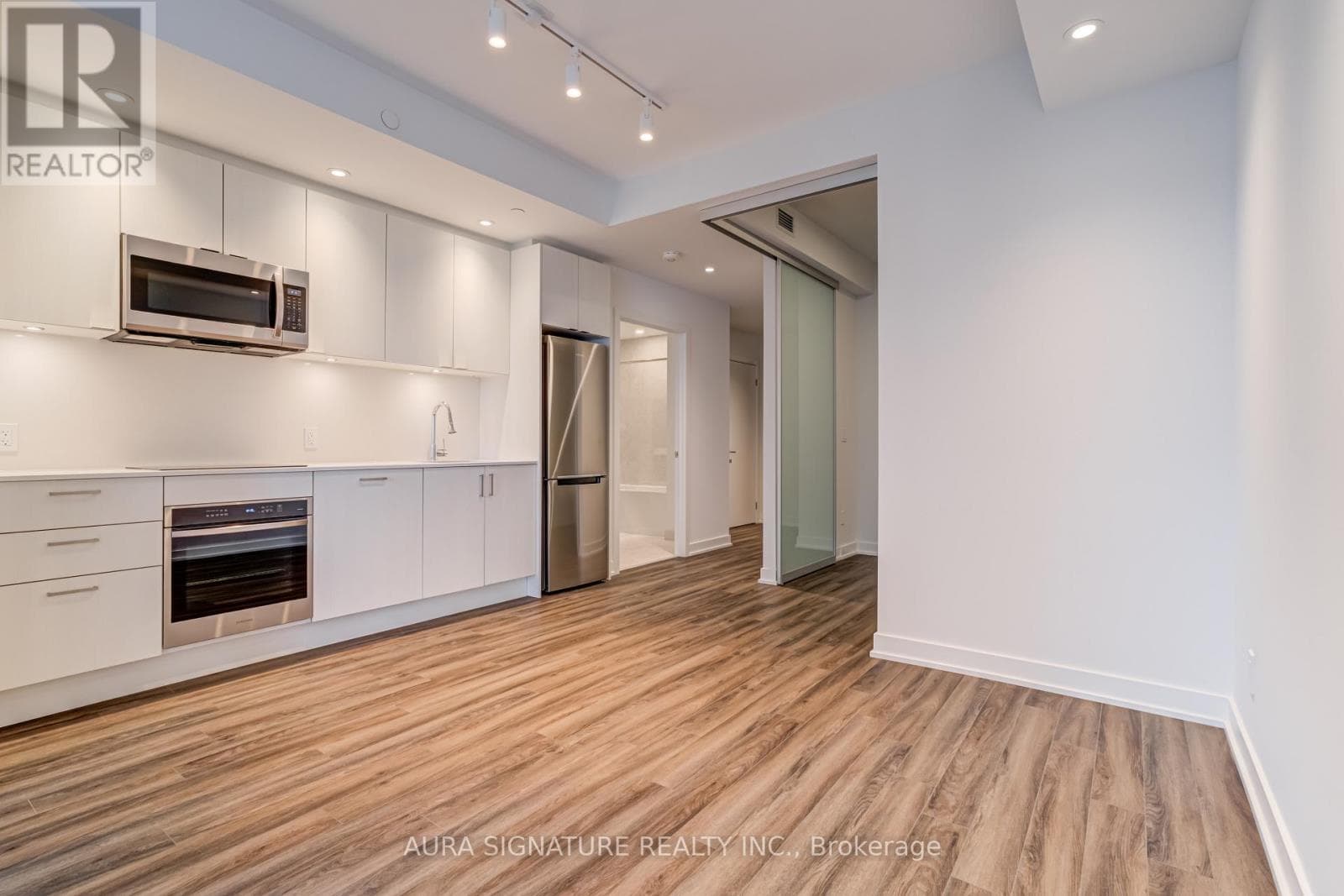 Toronto (South Parkdale) — Toronto (South Parkdale) - Main photo