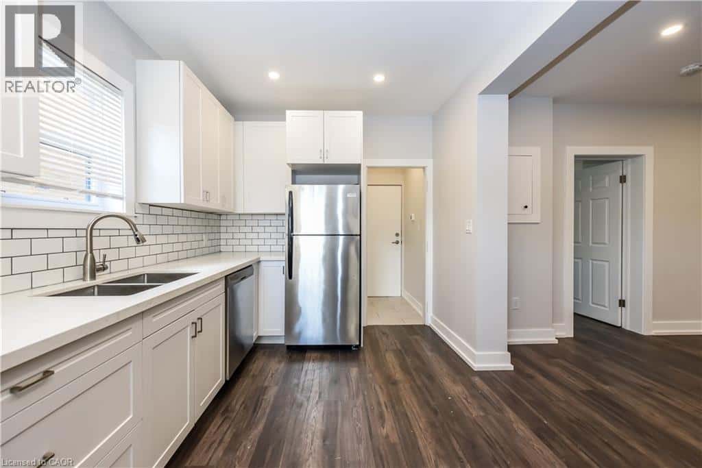 Hamilton — Hamilton - Photo 3 of 18