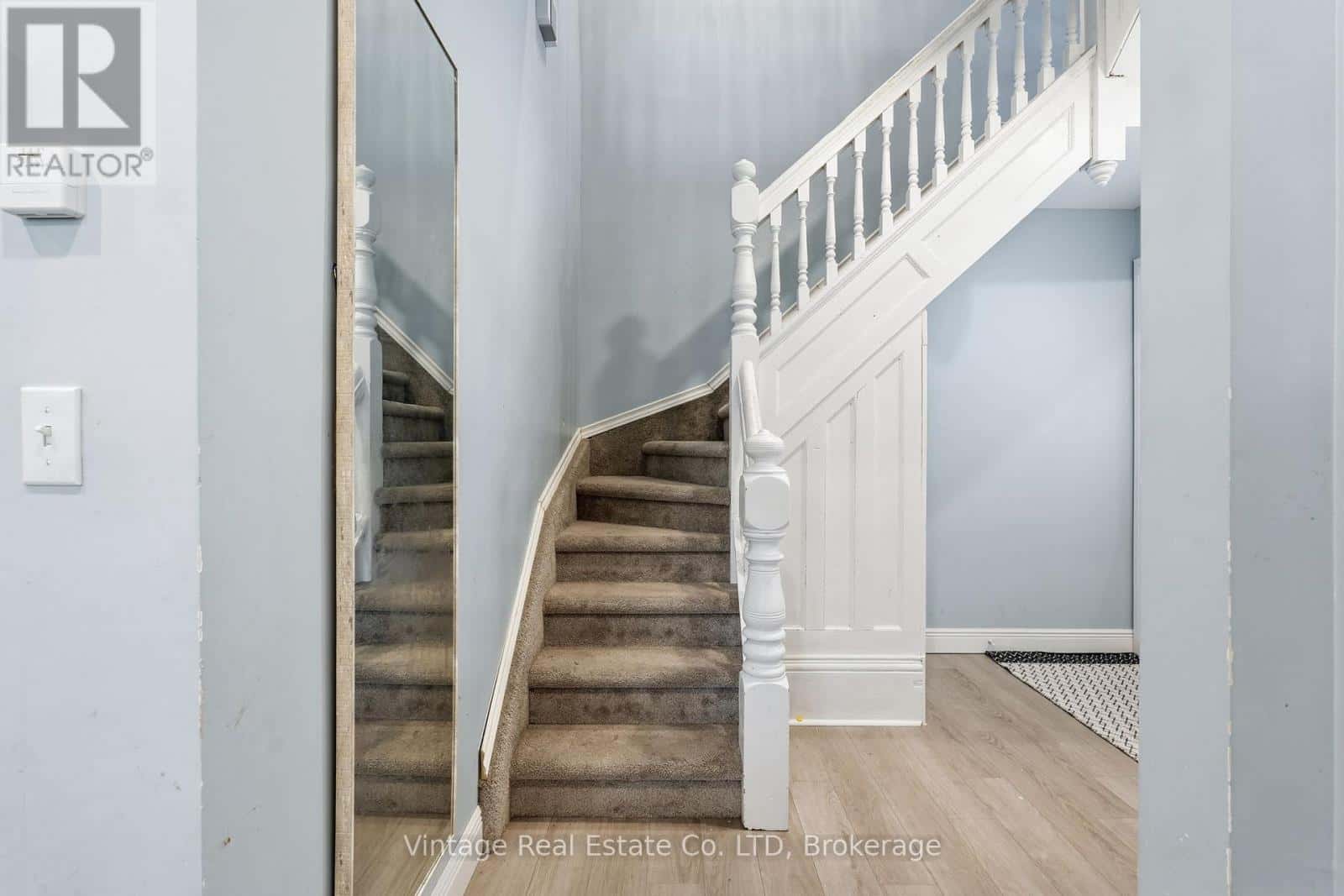 Brantford — Brantford - Photo 2 of 21