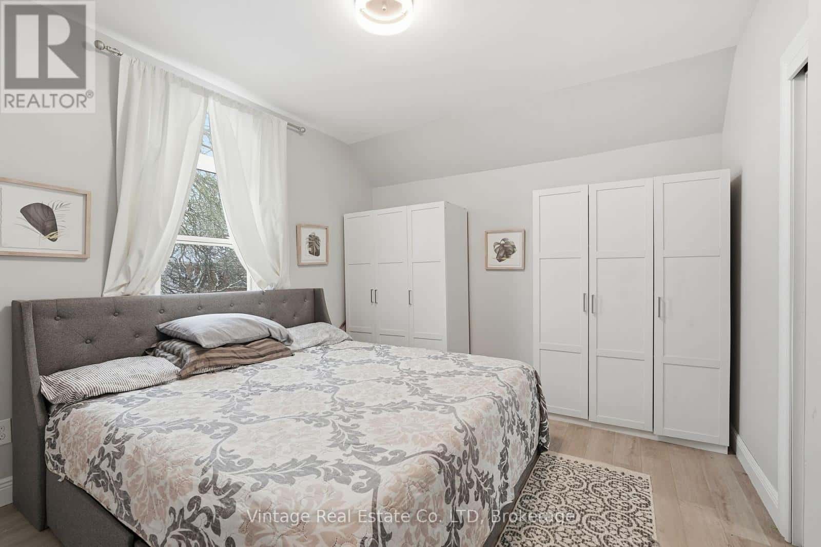 Brantford — Brantford - Photo 5 of 21