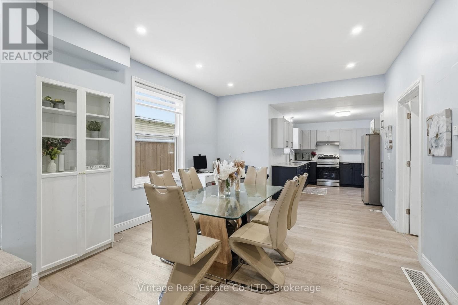 Brantford — Brantford - Main photo