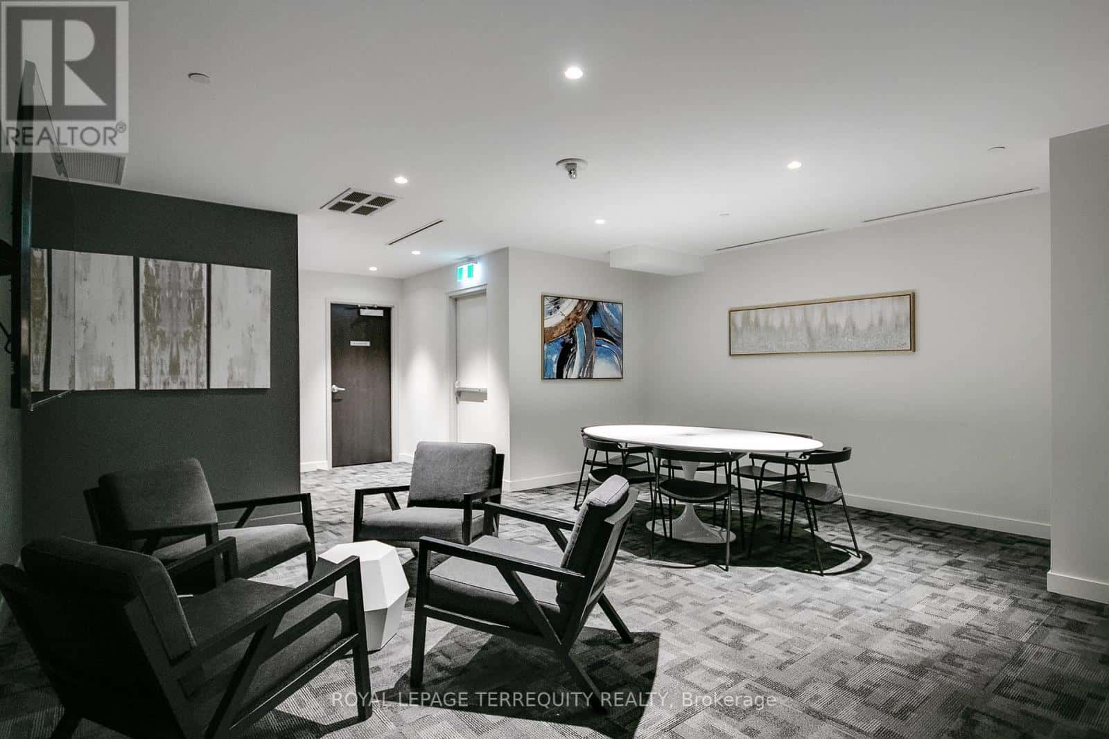 Toronto (Moss Park) — Toronto (Moss Park) - Photo 3 of 35