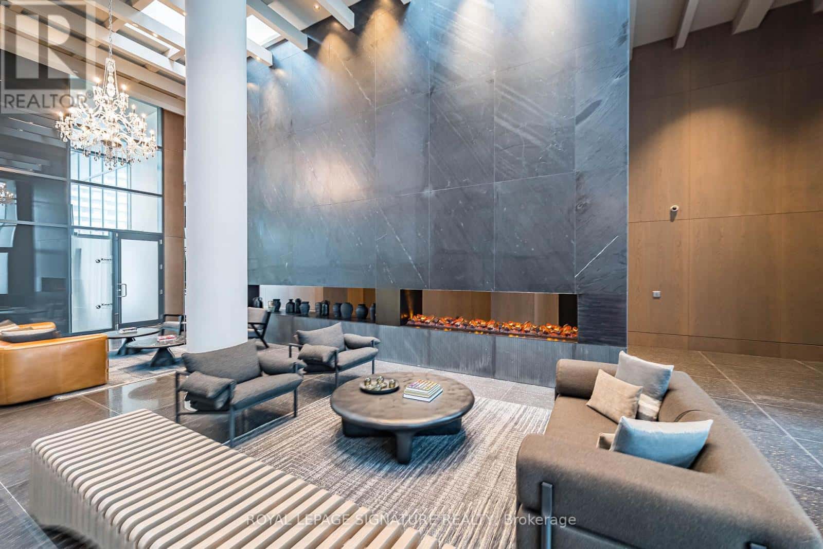 Vaughan (Vaughan Corporate Centre) — Vaughan (Vaughan Corporate Centre) - Photo 5 of 49