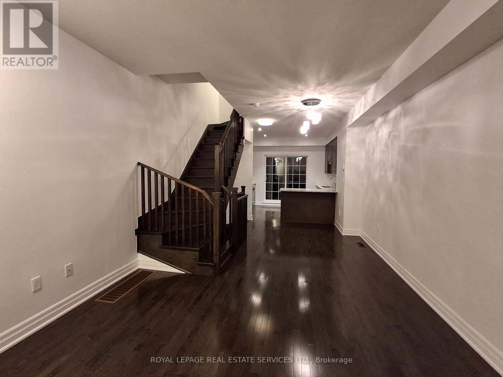 Toronto (High Park-Swansea) — Toronto (High Park-Swansea) - Photo 3 of 24